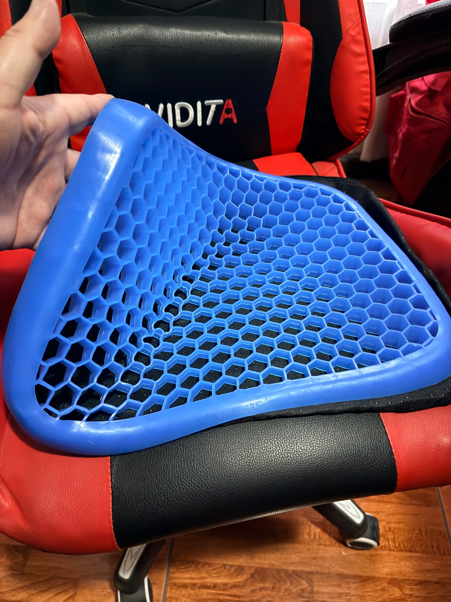 ComfortSeat™ - Siéntate sin dolor - alivio para largas jornadas.